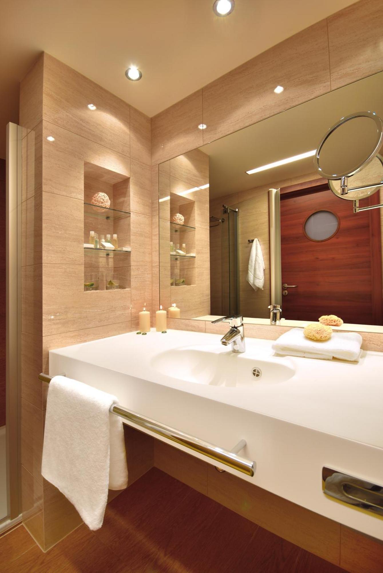 Superior Double Room Extra Bed